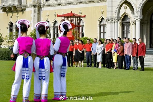 使他成为球